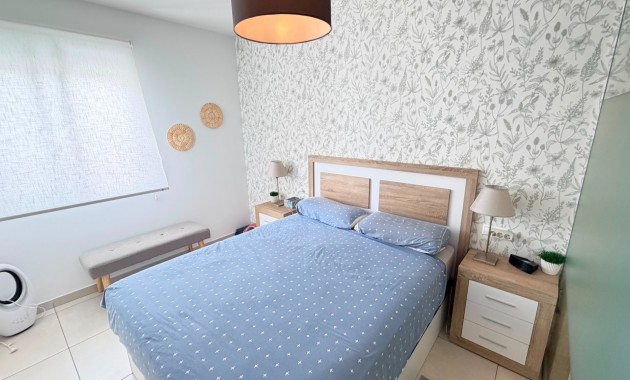Sale - Apartment / flat -
Torrevieja - Aguas Nuevas