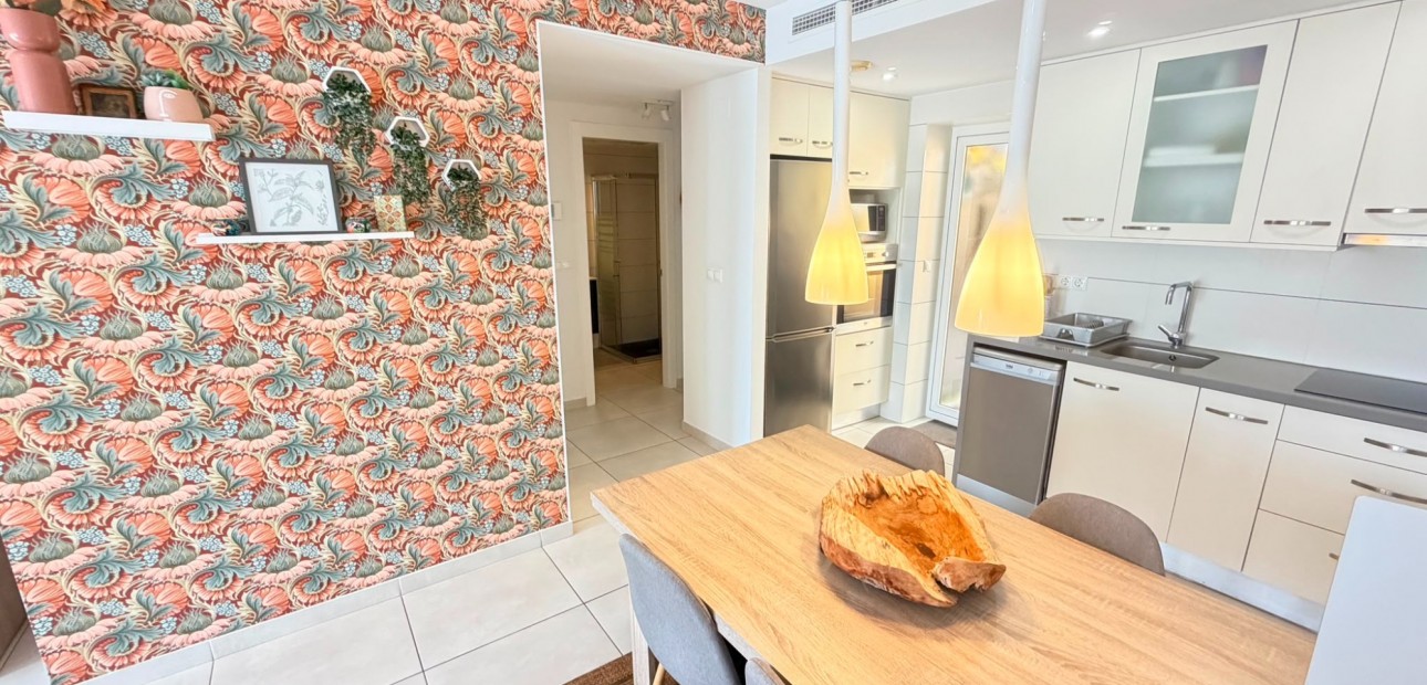 Sale - Apartment / flat -
Torrevieja - Aguas Nuevas