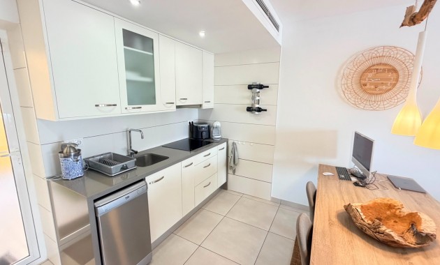 Sale - Apartment / flat -
Torrevieja - Aguas Nuevas