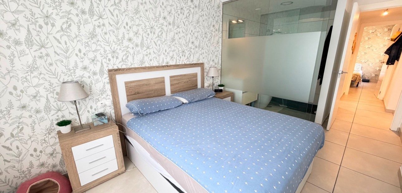 Sale - Apartment / flat -
Torrevieja - Aguas Nuevas