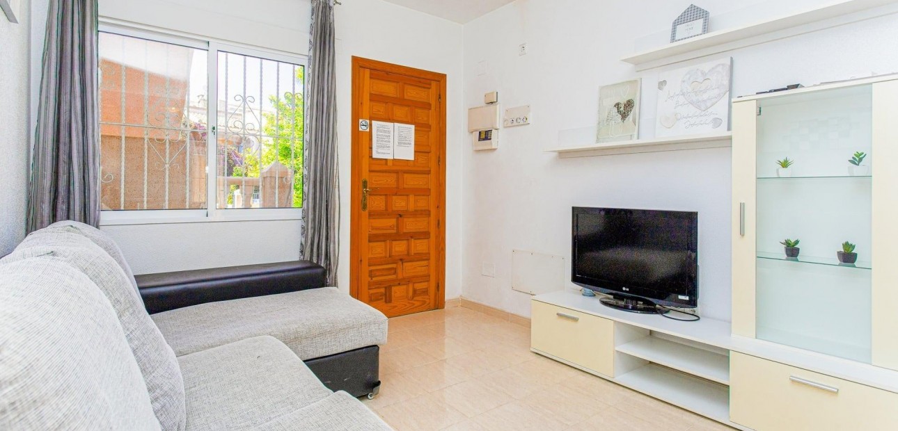 Sale - Apartment / flat -
Orihuela Costa - Las Filipinas