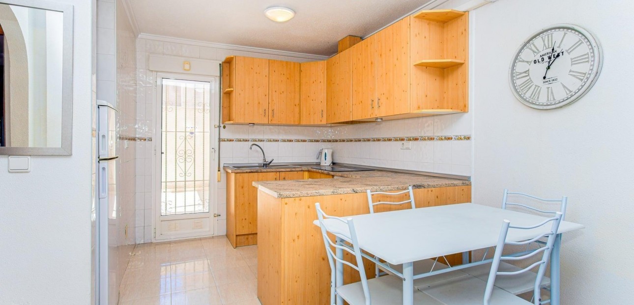 Sale - Apartment / flat -
Orihuela Costa - Las Filipinas