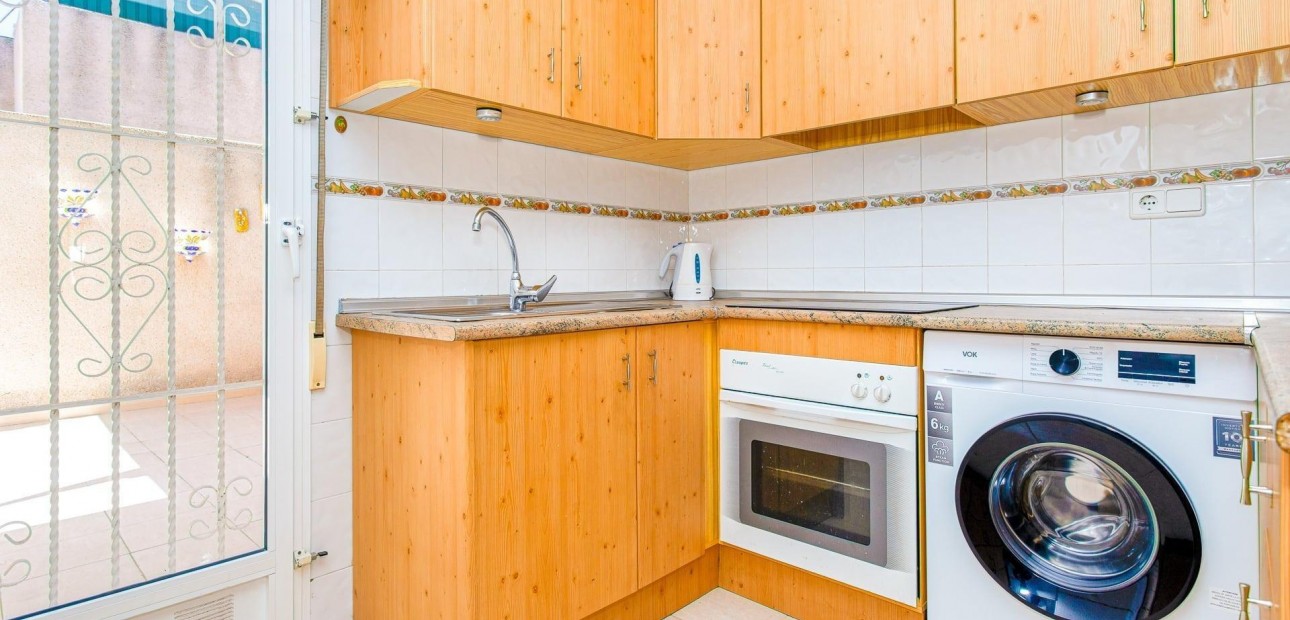 Sale - Apartment / flat -
Orihuela Costa - Las Filipinas