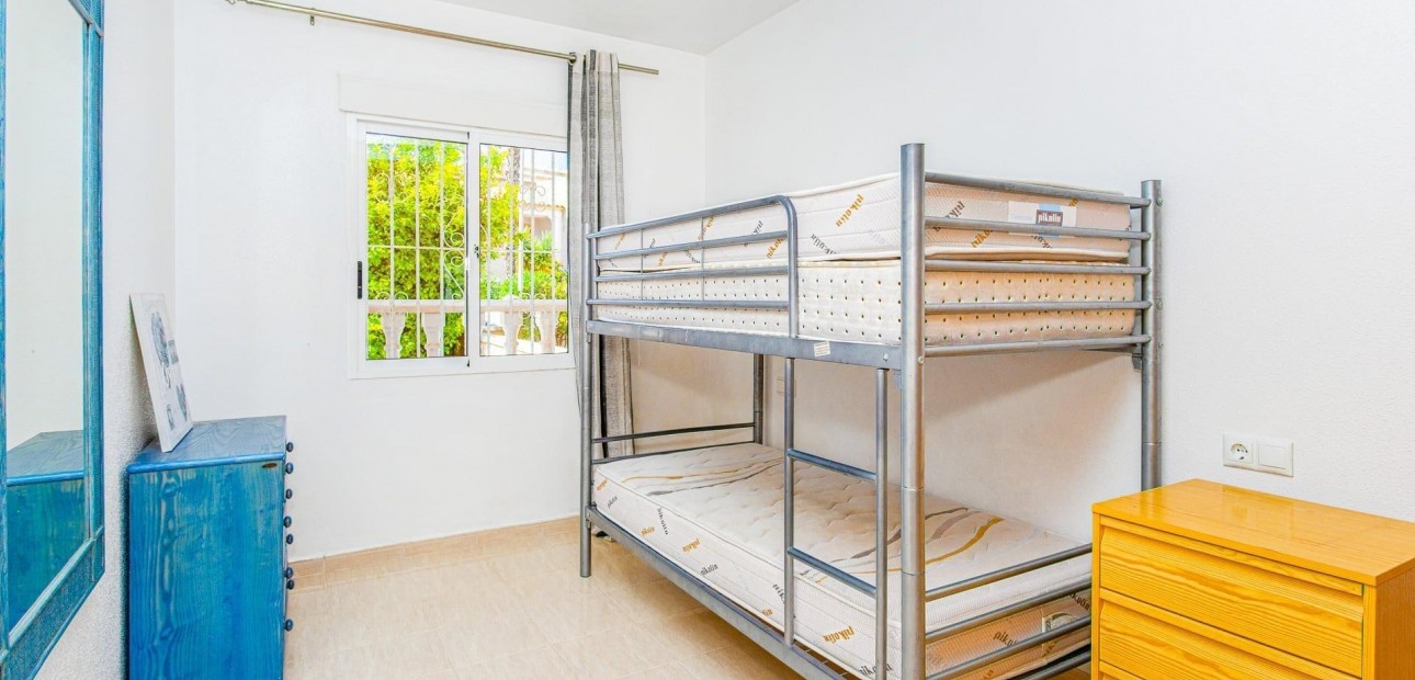 Sale - Apartment / flat -
Orihuela Costa - Las Filipinas