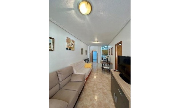 Sale - Apartment / flat -
Torrevieja - Centro