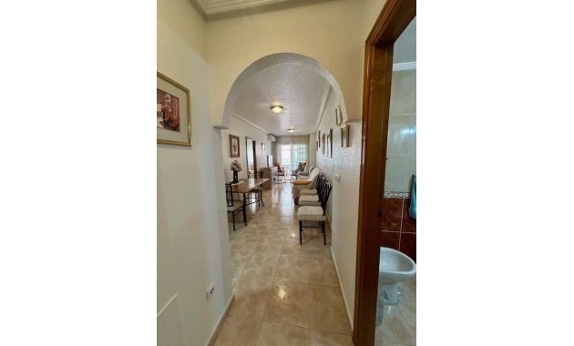 Sale - Apartment / flat -
Torrevieja - Centro