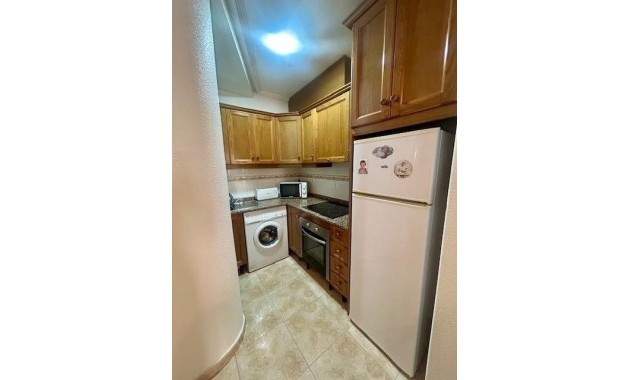 Sale - Apartment / flat -
Torrevieja - Centro
