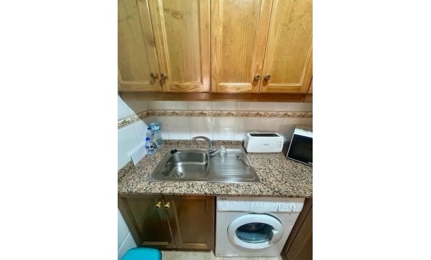 Sale - Apartment / flat -
Torrevieja - Centro
