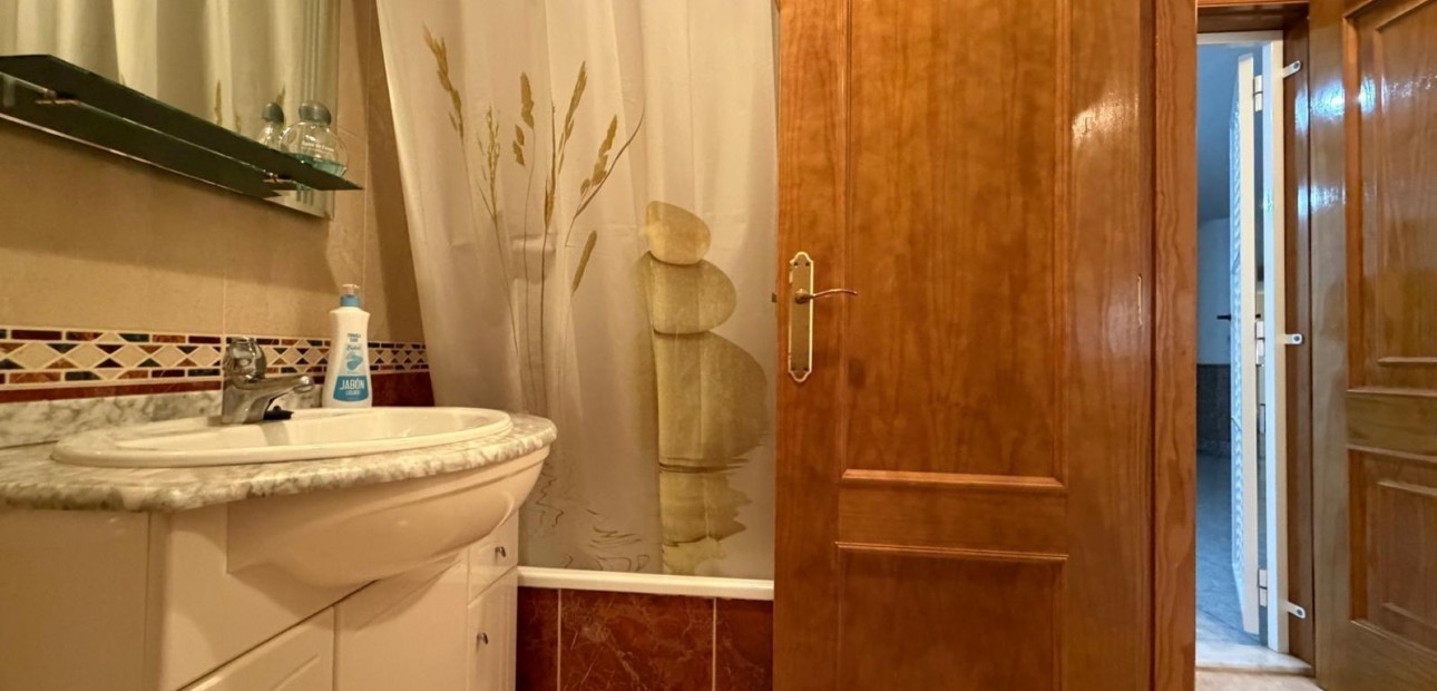 Sale - Apartment / flat -
Torrevieja - Parque de las Naciones