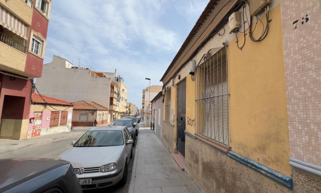 Sale - House -
Torrevieja - La Siesta - El Salado - Torreta