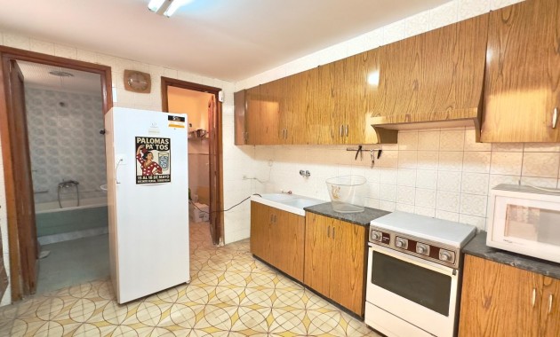 Sale - House -
Torrevieja - La Siesta - El Salado - Torreta