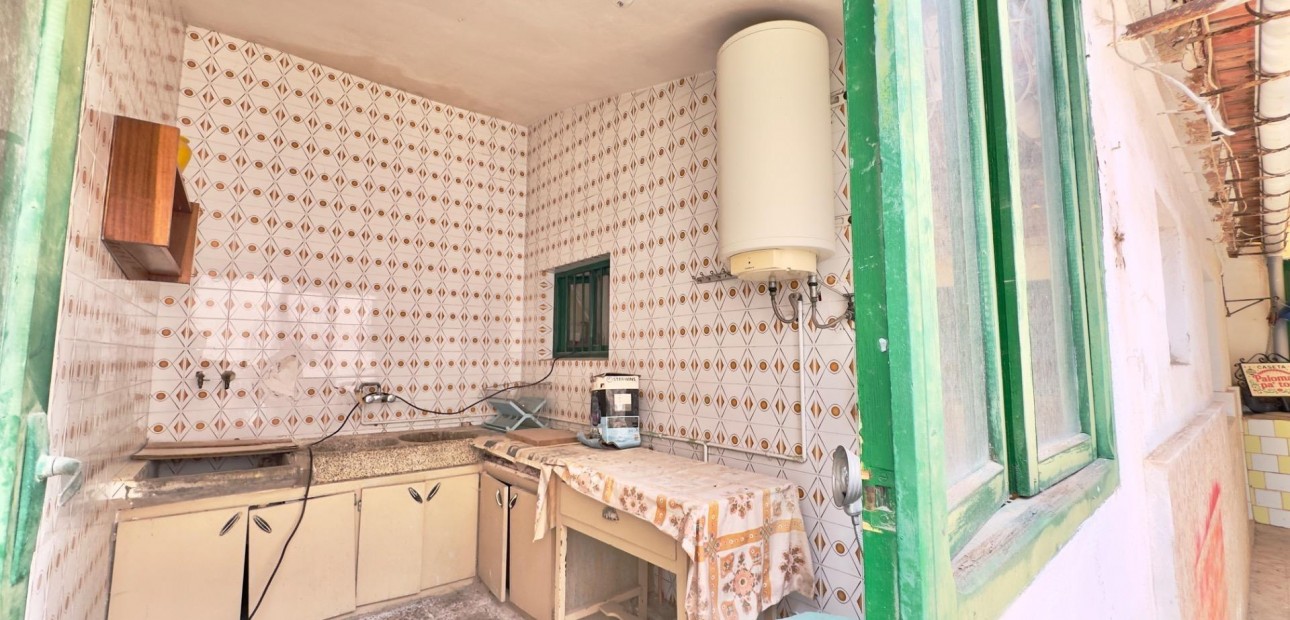 Sale - House -
Torrevieja - La Siesta - El Salado - Torreta