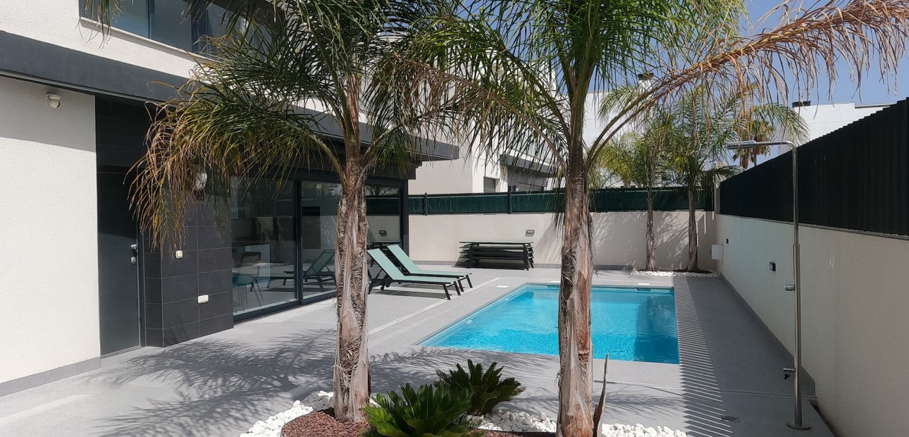 Sale - Detached Villa -
Algorfa - La Finca Golf Resort