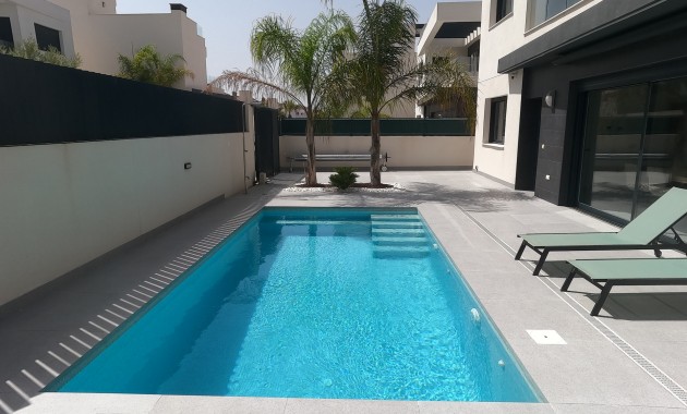 Sale - Detached Villa -
Algorfa - La Finca Golf Resort
