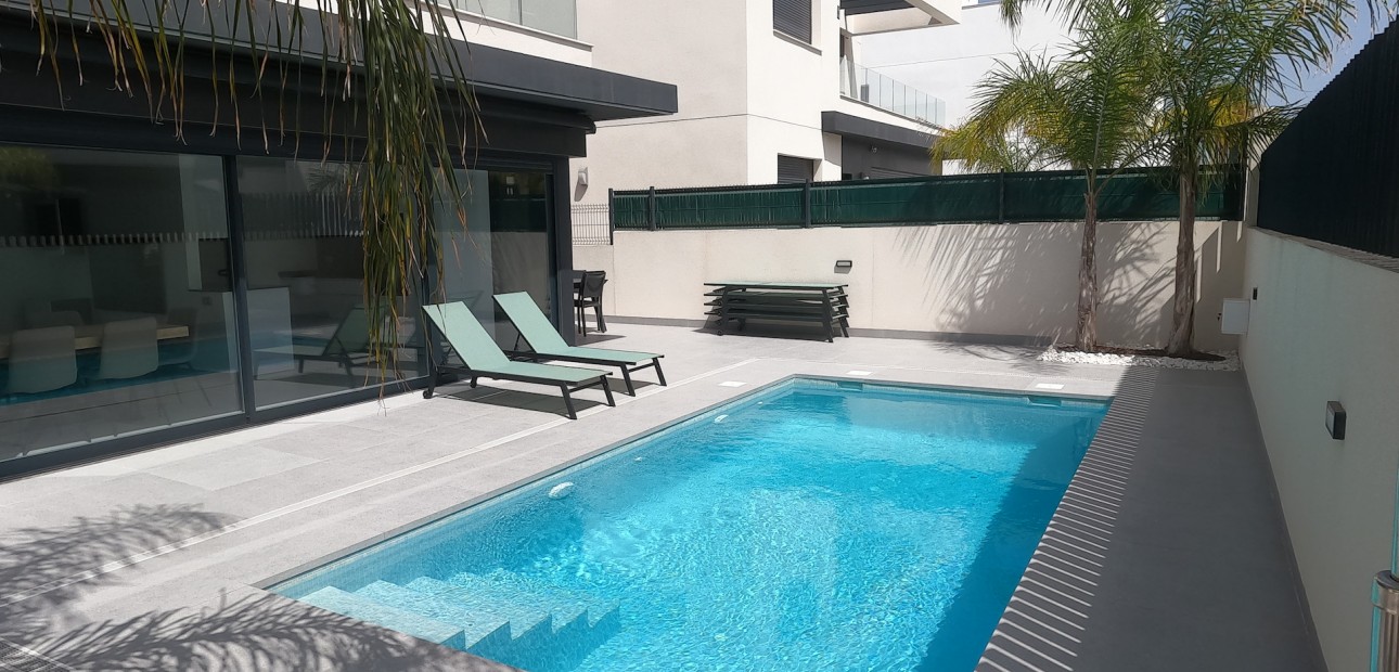 Sale - Detached Villa -
Algorfa - La Finca Golf Resort