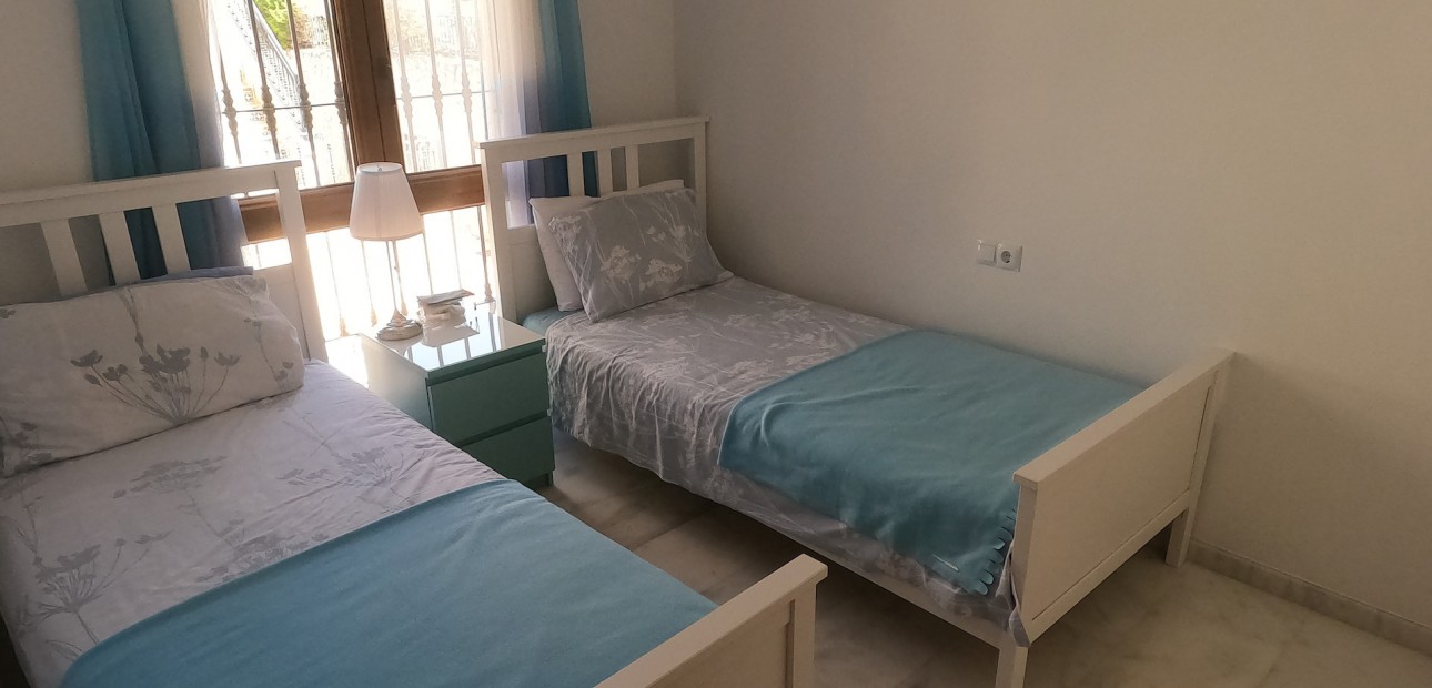 Sale - Apartment / flat -
Algorfa - La Finca Golf Resort