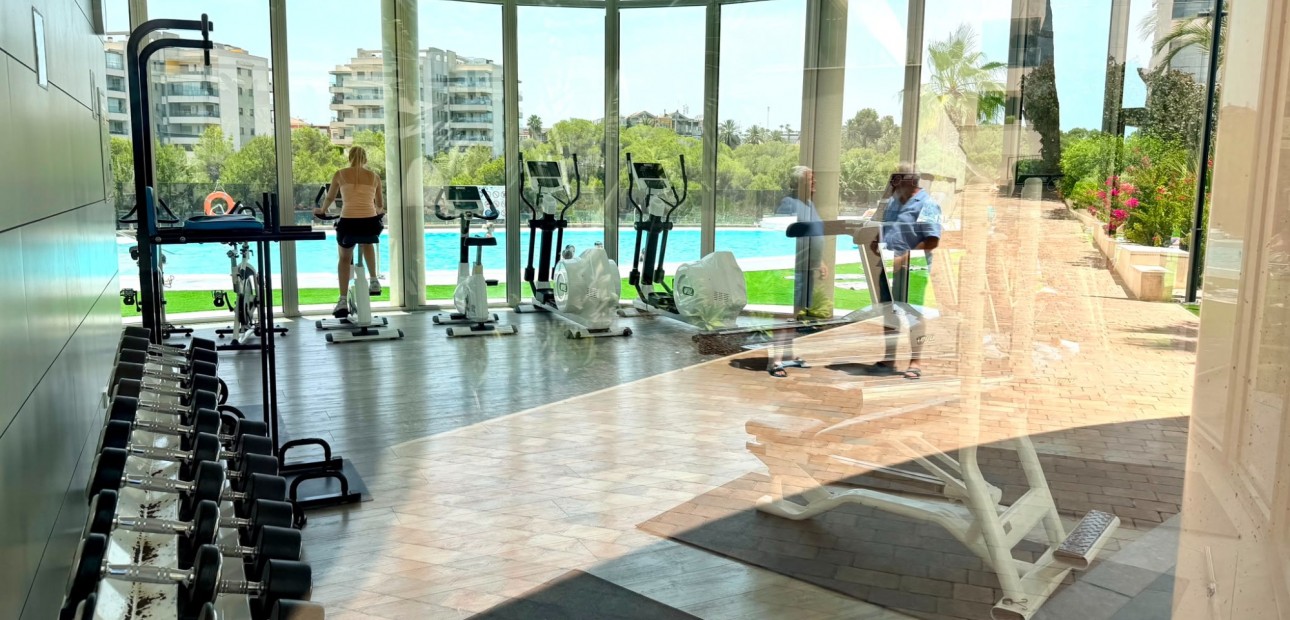 Sale - Apartment / flat -
Orihuela Costa - La Zenia