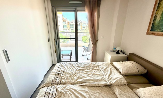 Sale - Apartment / flat -
Orihuela Costa - La Zenia