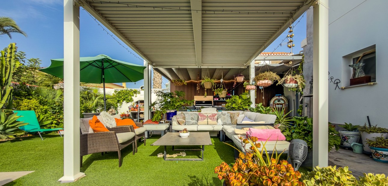 Sale - Villa -
Torrevieja - Torreta - Florida