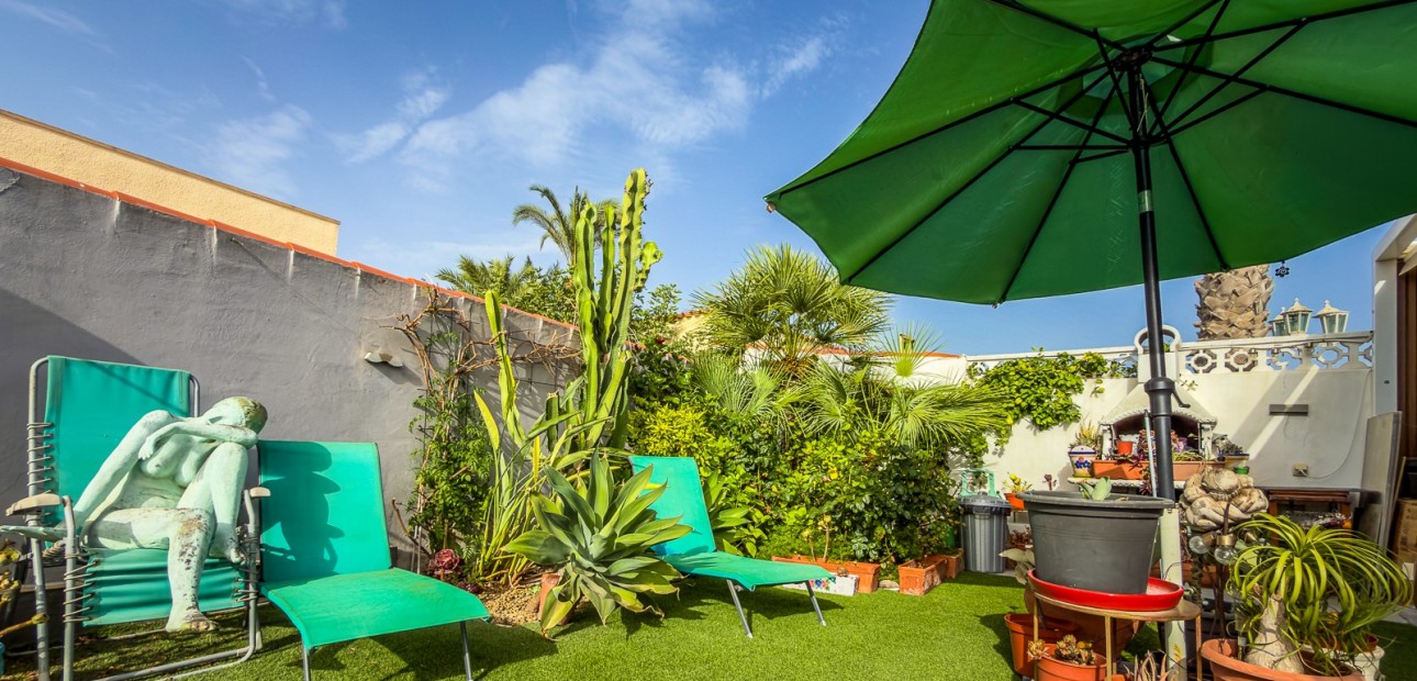 Sale - Villa -
Torrevieja - Torreta - Florida