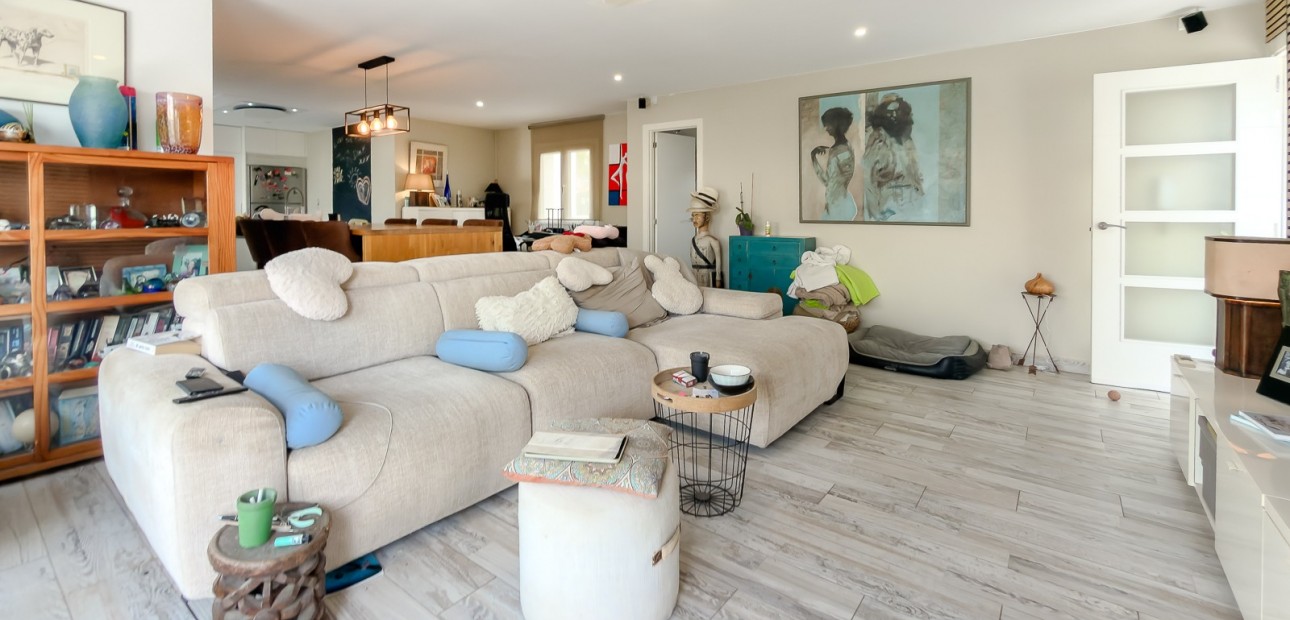 Sale - Villa -
Torrevieja - Torreta - Florida