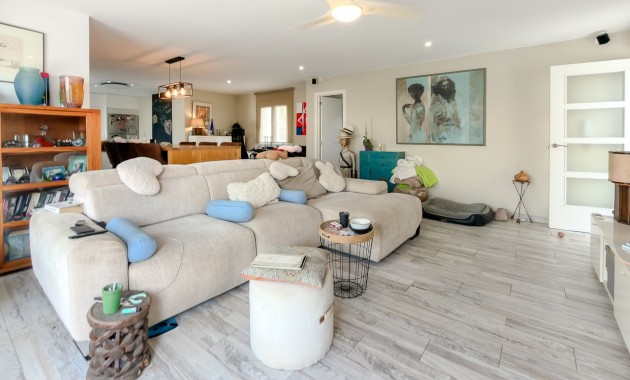 Sale - Villa -
Torrevieja - Torreta - Florida