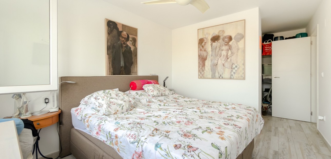 Sale - Villa -
Torrevieja - Torreta - Florida