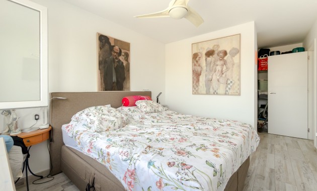 Sale - Villa -
Torrevieja - Torreta - Florida