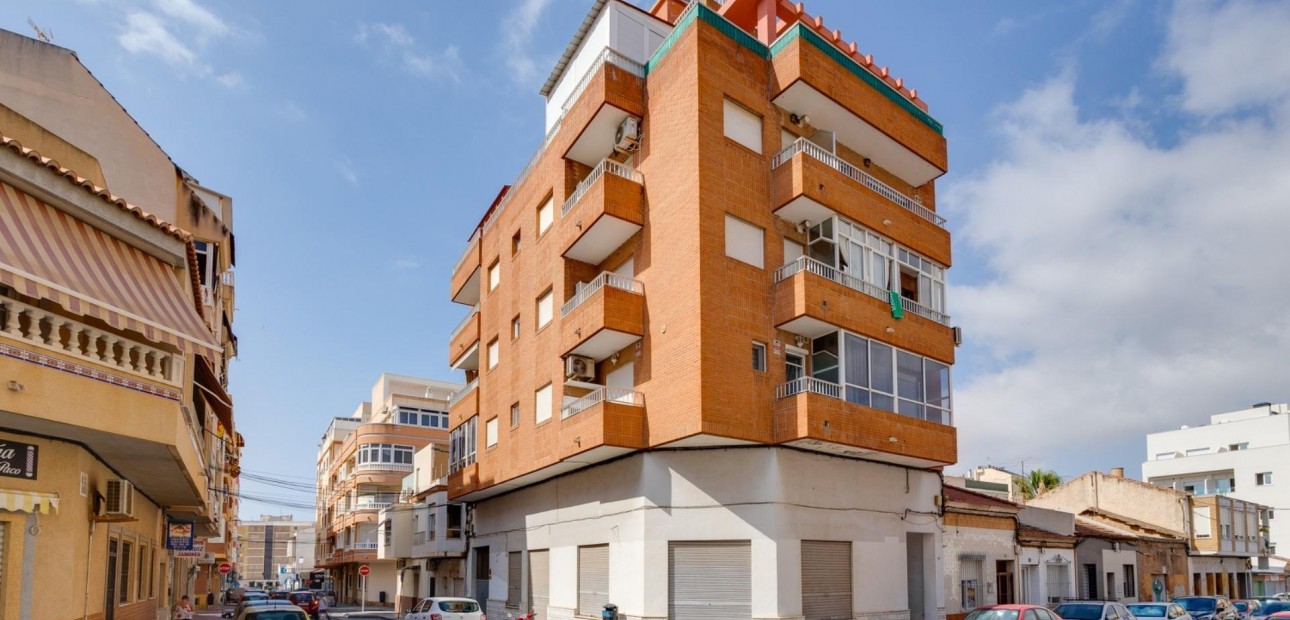 Herverkoop - Appartement / flat -
Torrevieja - torrevieja