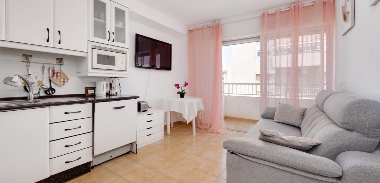 Herverkoop - Appartement / flat -
Torrevieja - torrevieja