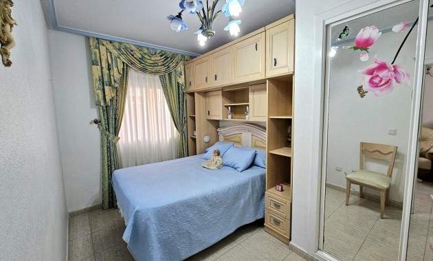 Sale - Apartment / flat -
Torrevieja - Estacion de autobuses