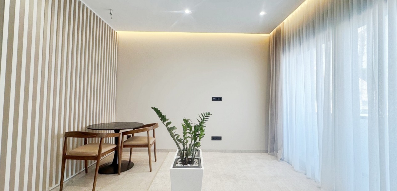 Sale - Apartment / flat -
Torrevieja - Playa Los Locos