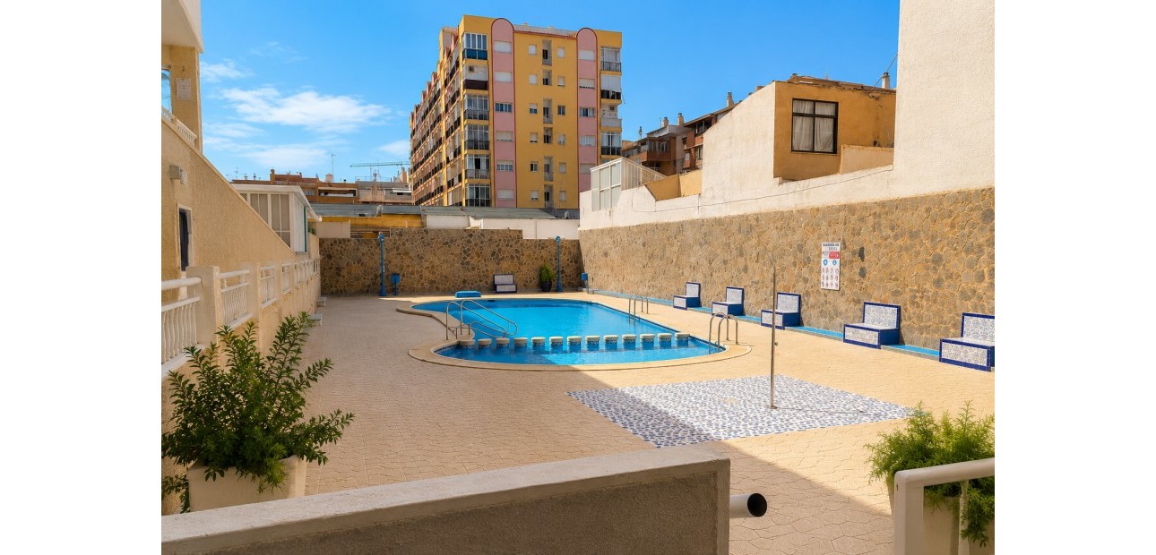 Sale - Apartment / flat -
Torrevieja - Playa Los Locos