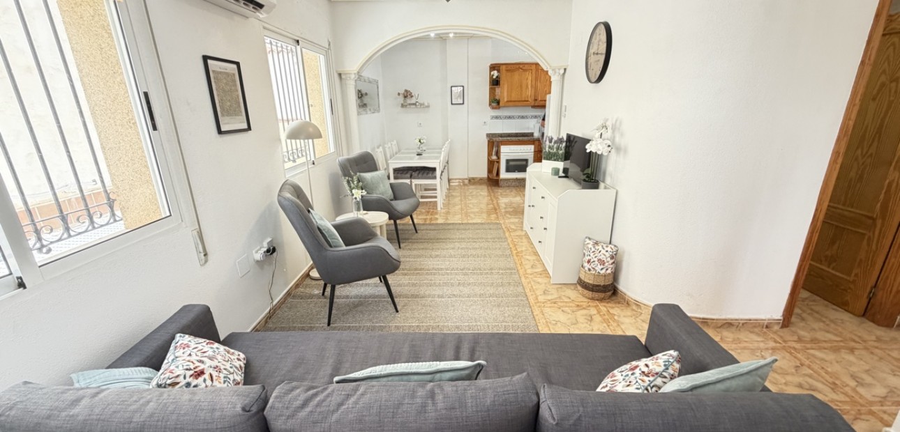 Sale - Apartment / flat -
Orihuela Costa - La Zenia