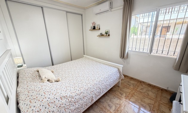 Sale - Apartment / flat -
Orihuela Costa - La Zenia