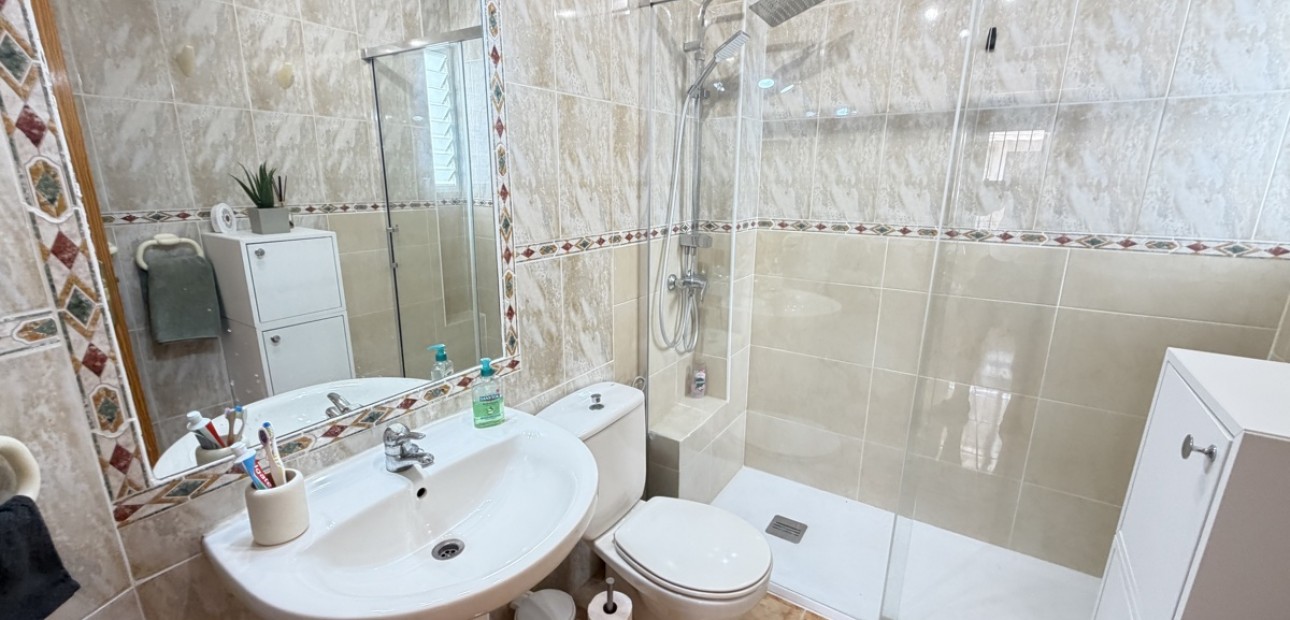 Sale - Apartment / flat -
Orihuela Costa - La Zenia