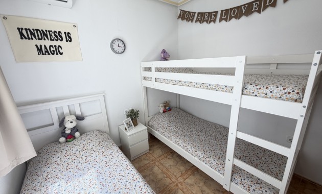 Sale - Apartment / flat -
Orihuela Costa - La Zenia