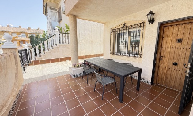 Sale - Apartment / flat -
Orihuela Costa - La Zenia