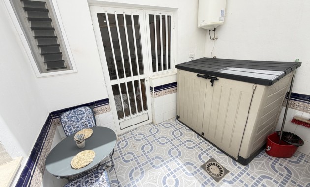 Sale - Apartment / flat -
Orihuela Costa - La Zenia
