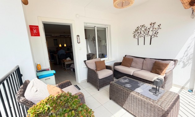 Sale - Apartment / flat -
Torrevieja - Aguas Nuevas