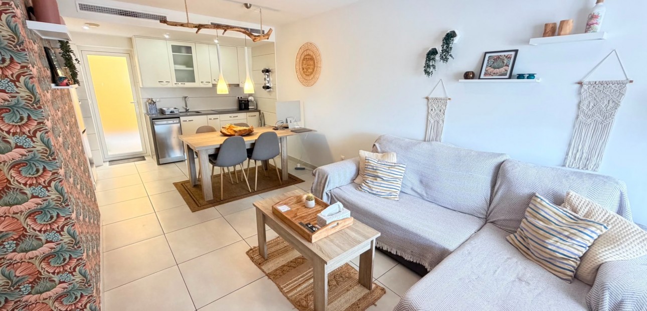 Sale - Apartment / flat -
Torrevieja - Aguas Nuevas