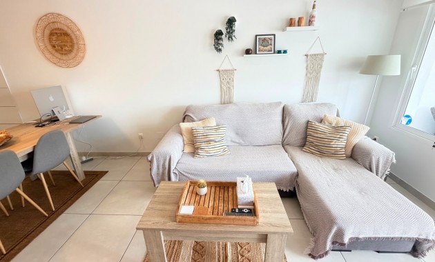 Sale - Apartment / flat -
Torrevieja - Aguas Nuevas