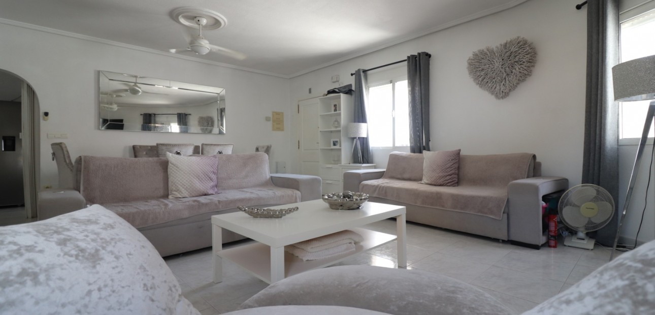 Venta - Detached Villa -
Benimar - Benimar I