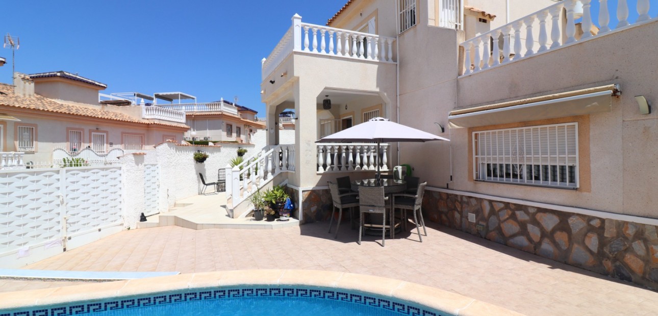 Venta - Detached Villa -
Benimar - Benimar I