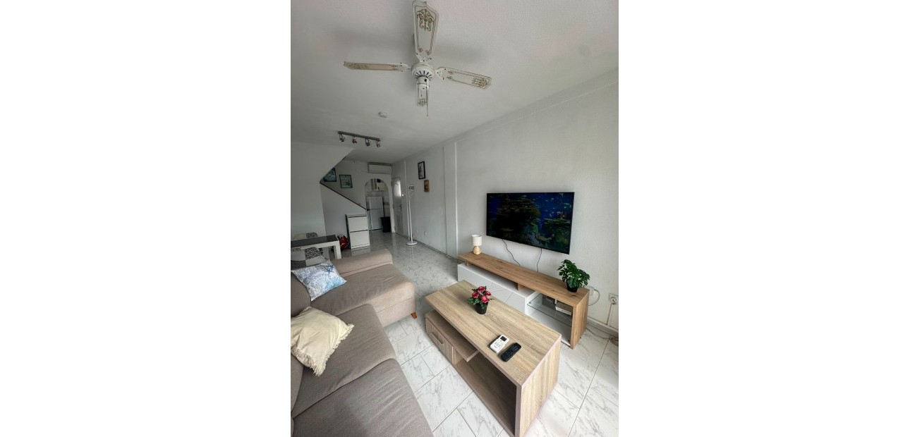 Venta - Apartment - Penthouse -
Torrevieja - Calas blanca