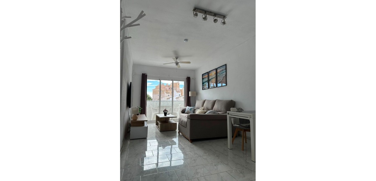 Venta - Apartment - Penthouse -
Torrevieja - Calas blanca