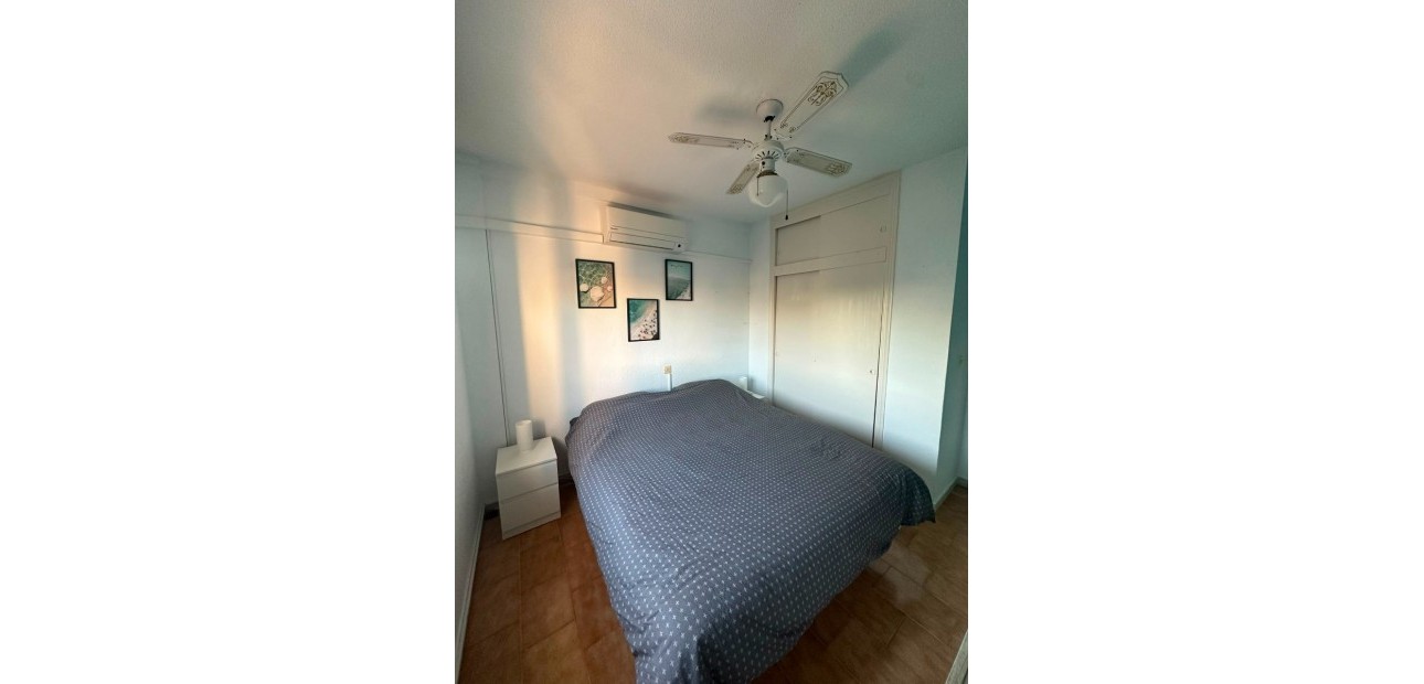 Venta - Apartment - Penthouse -
Torrevieja - Calas blanca