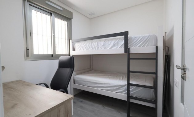 Venta - Apartamento / piso -
Orihuela Costa - Villamartin