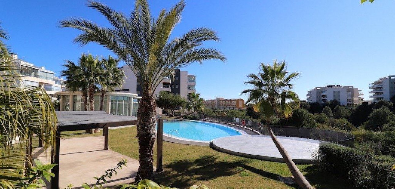 Venta - Apartamento / piso -
Orihuela Costa - Villamartin