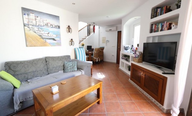 Sale - Bungalow -
Torrevieja - Los altos